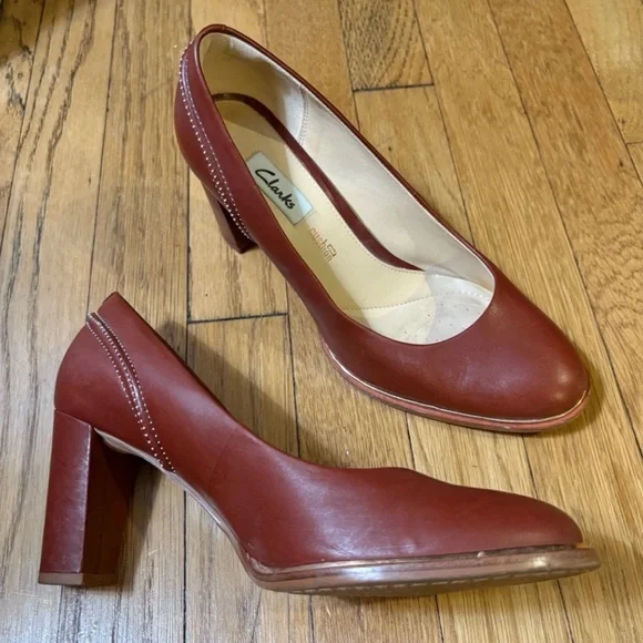 Clark’s Ellis Edith Cushioned Heels/Pumps~ 8 - Picture 2 of 4